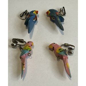 2 Pair Of Hand Carved And Painted Wood Parrot Clip On Earrings Pink And Blue VTG
